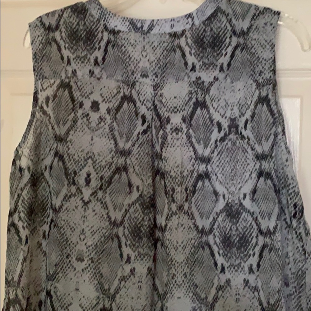 Apt. 9 Python Top - image 6